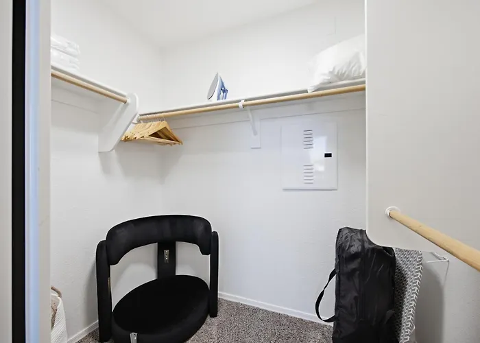 Fireplace - Pool - Lux Gym -free Parking -location Scottsdale