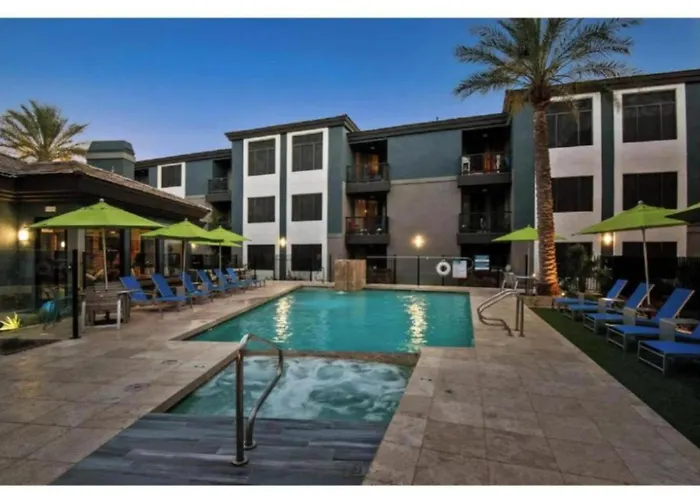 Fireplace - Pool - Lux Gym -free Parking -location * Scottsdale